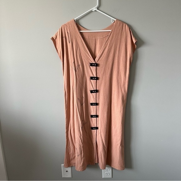 Dresses & Skirts - Minimalist Dress Embroidered Leaf V-neck 100% Silk Earthy Blush Lagenlook Small